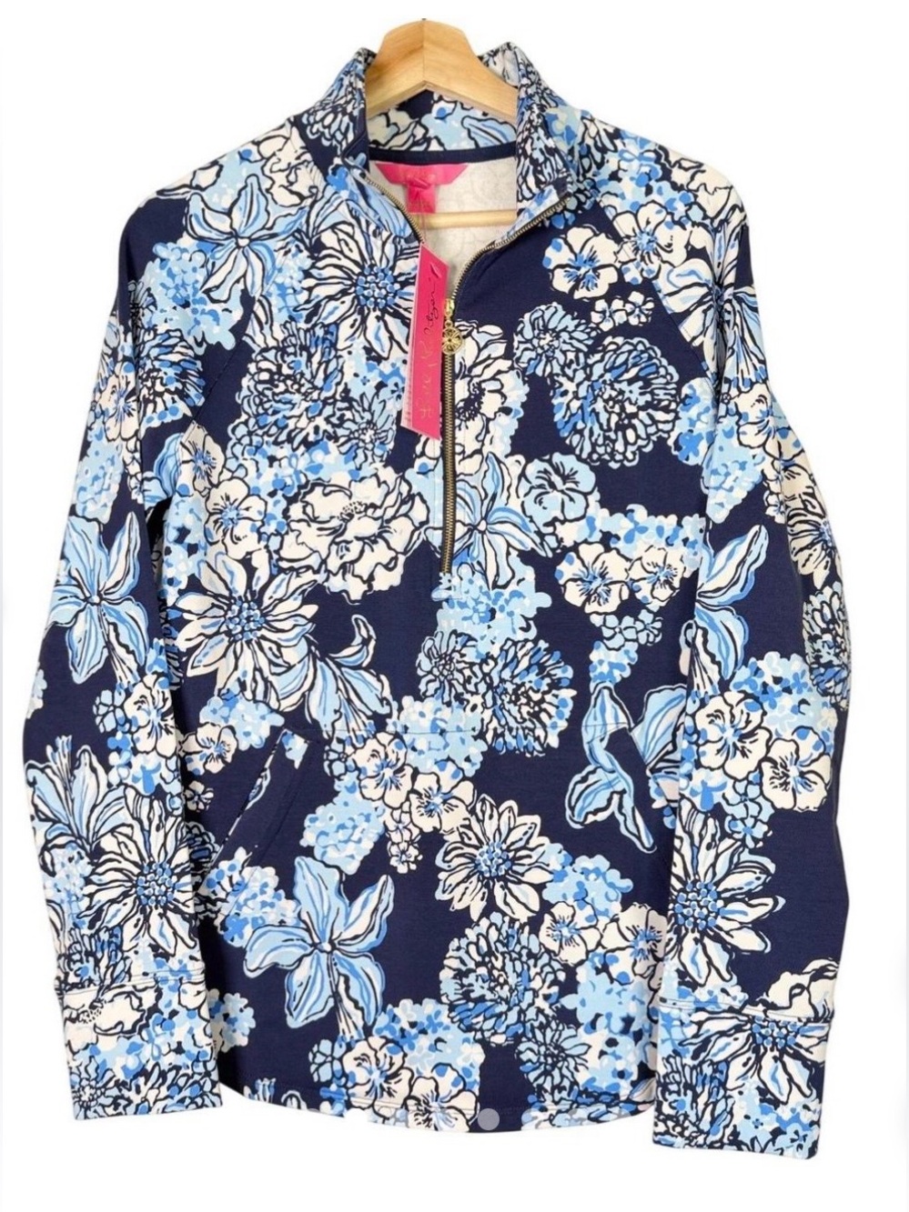 Lilly Pulitzer Skipper Popover Low Tide Navy Bouquet All Day Floral UPF 50+Large - Picture 2 of 7
